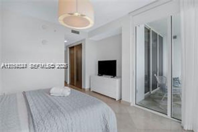 18201 Collins Ave PH5502, Sunny Isles Beach, FL 33160