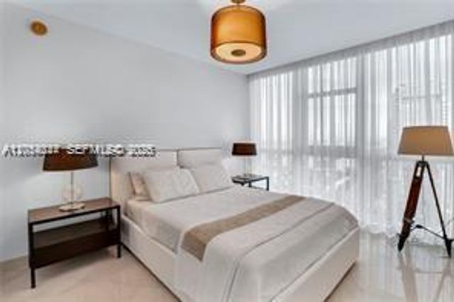 18201 Collins Ave PH5502, Sunny Isles Beach, FL 33160