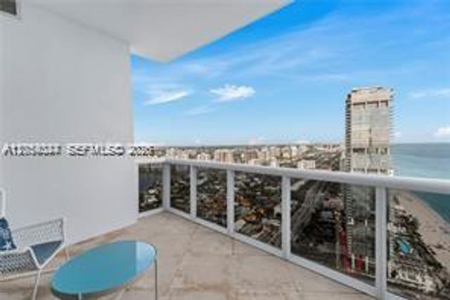 18201 Collins Ave PH5502, Sunny Isles Beach, FL 33160