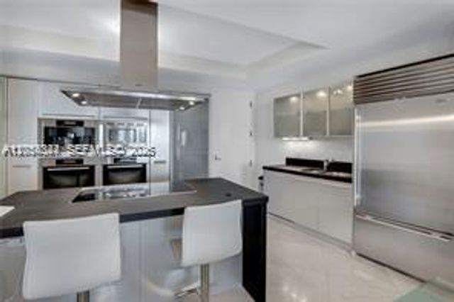 18201 Collins Ave PH5502, Sunny Isles Beach, FL 33160
