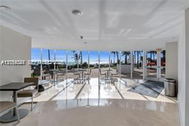 18201 Collins Ave PH5502, Sunny Isles Beach, FL 33160