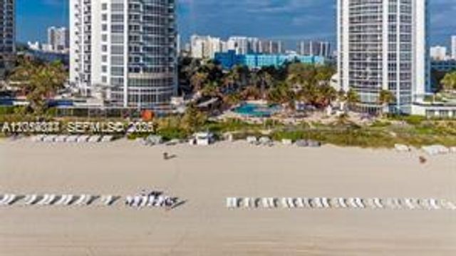 18201 Collins Ave PH5502, Sunny Isles Beach, FL 33160