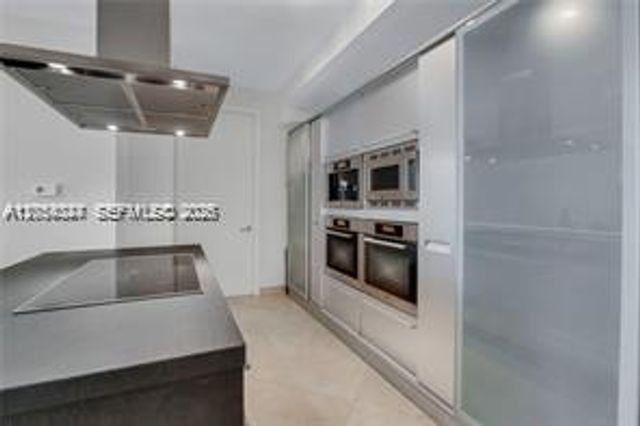 18201 Collins Ave PH5502, Sunny Isles Beach, FL 33160