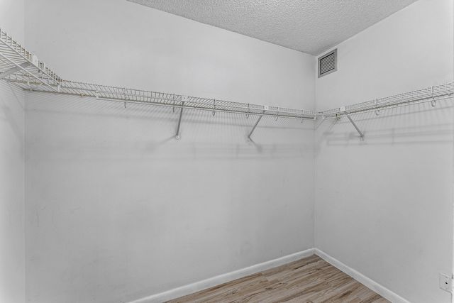 6097 Balboa Circle 202, Boca Raton, FL 33433