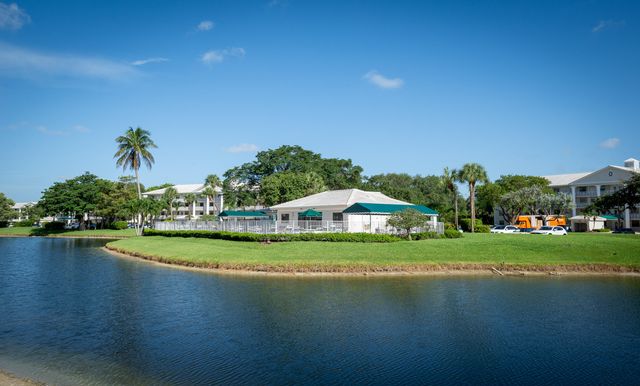 6097 Balboa Circle 202, Boca Raton, FL 33433