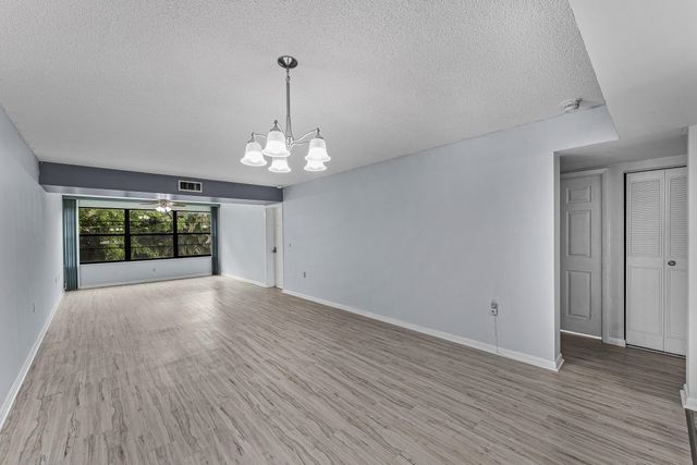 6097 Balboa Circle 202, Boca Raton, FL 33433