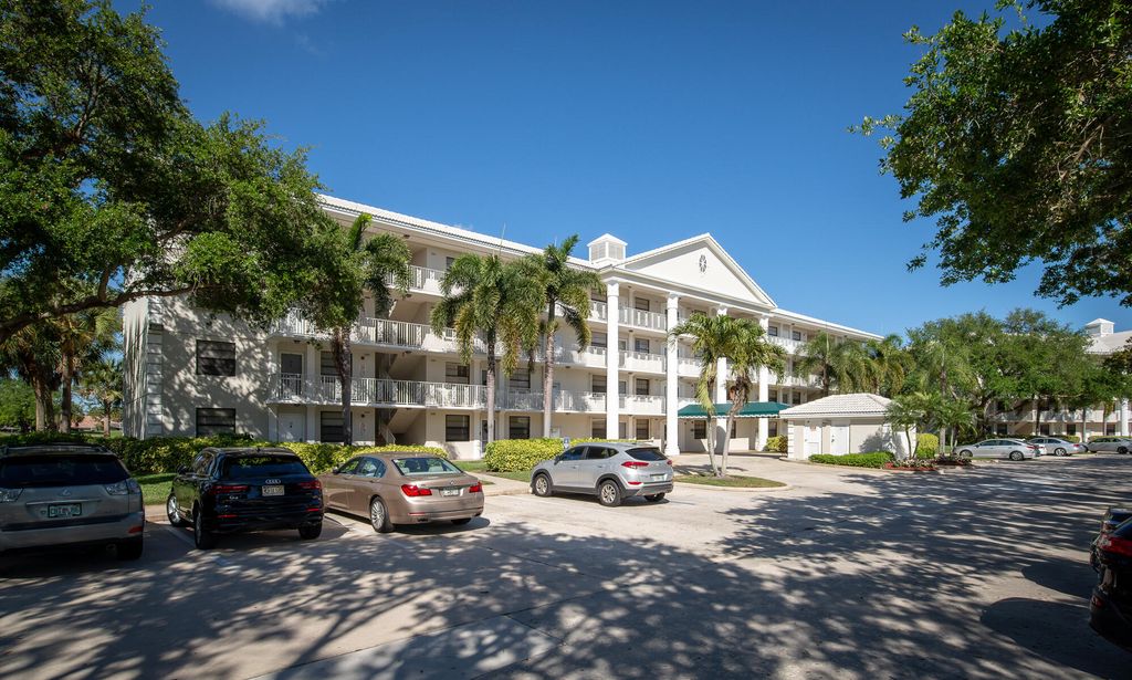 6097 Balboa Circle 202, Boca Raton, FL 33433
