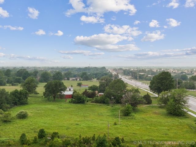 12602 N 116th Street North, Owasso, OK 74055