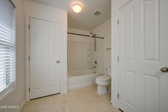 6321 W HARWELL Road, Laveen, AZ 85339