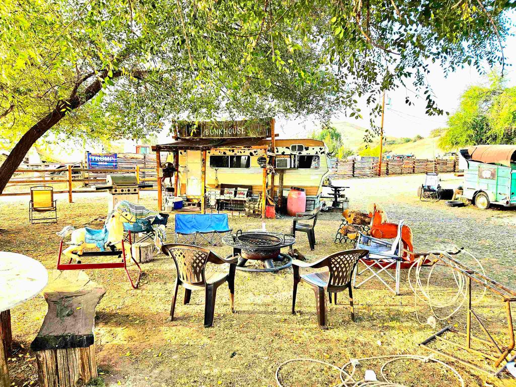 Address unavailable. photo 5