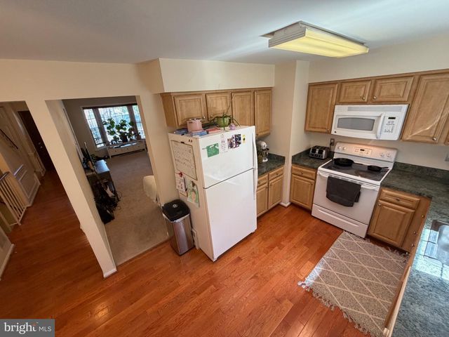 10313 LATNEY RD, Fairfax, VA 22032