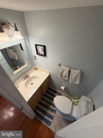 10313 LATNEY RD, Fairfax, VA 22032