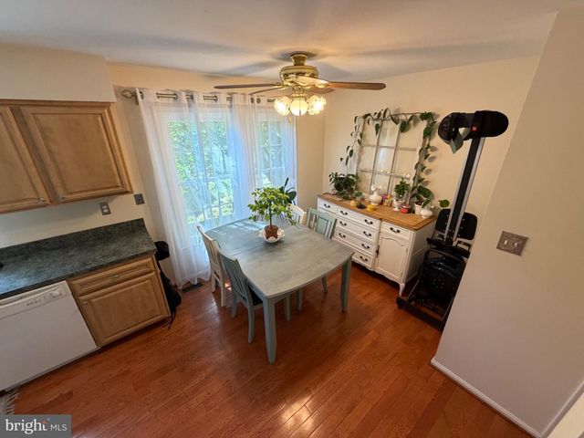 10313 LATNEY RD, Fairfax, VA 22032