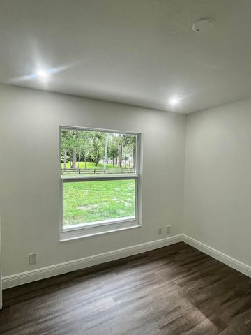 18268 N 49th St Street N, The Acreage, FL 33470