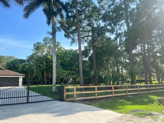 18268 N 49th St Street N, The Acreage, FL 33470