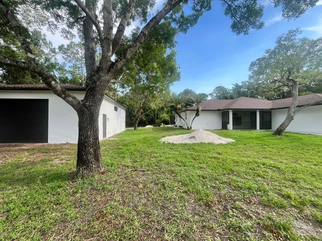 18268 N 49th St Street N, The Acreage, FL 33470