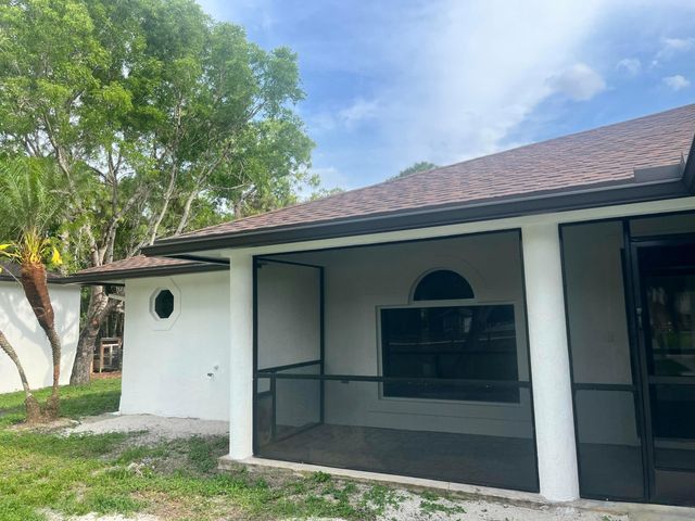 18268 N 49th St Street N, The Acreage, FL 33470