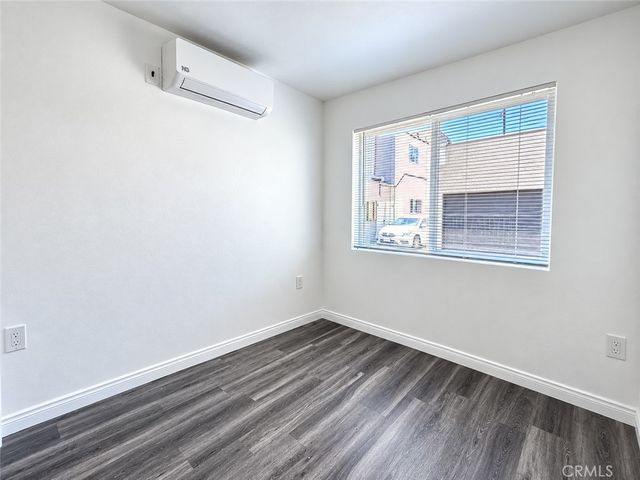 925 N Washington, Long Beach, CA 90813