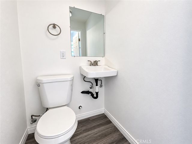 925 N Washington, Long Beach, CA 90813