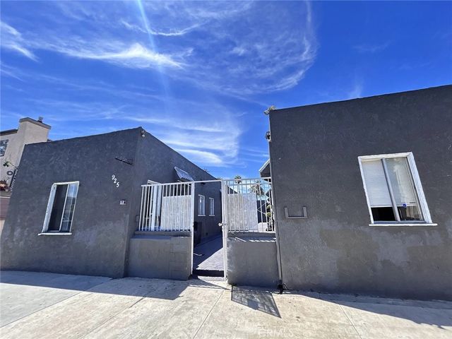 925 N Washington, Long Beach, CA 90813