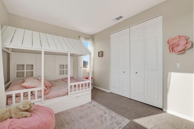 8285 Courage Dr, Sacramento, CA 95829