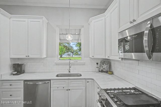 1521 Roberts Avenue, Gulfport, MS 39501