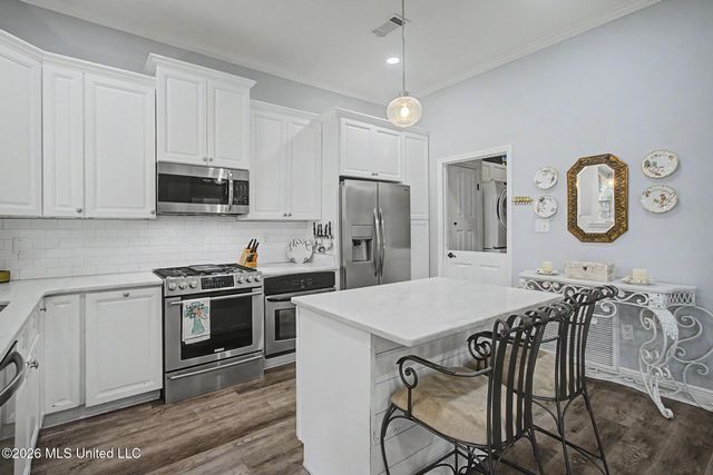 1521 Roberts Avenue, Gulfport, MS 39501