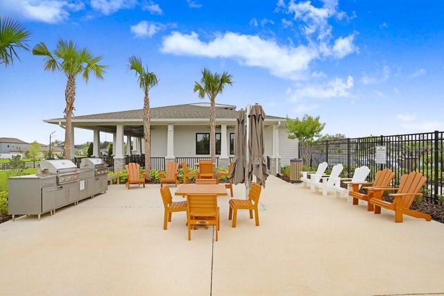 6384 TEN ACRE COURT, Zephyrhills, FL 33541