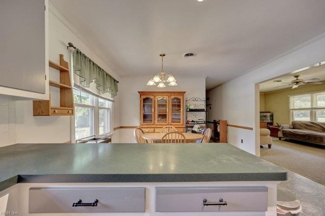 23020 Captain John RD, Courtland, VA 23837