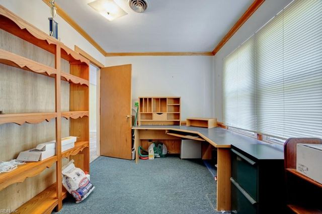 23020 Captain John RD, Courtland, VA 23837