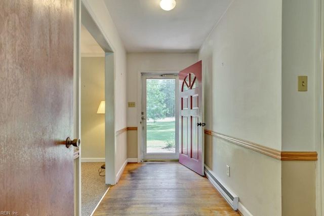 23020 Captain John RD, Courtland, VA 23837