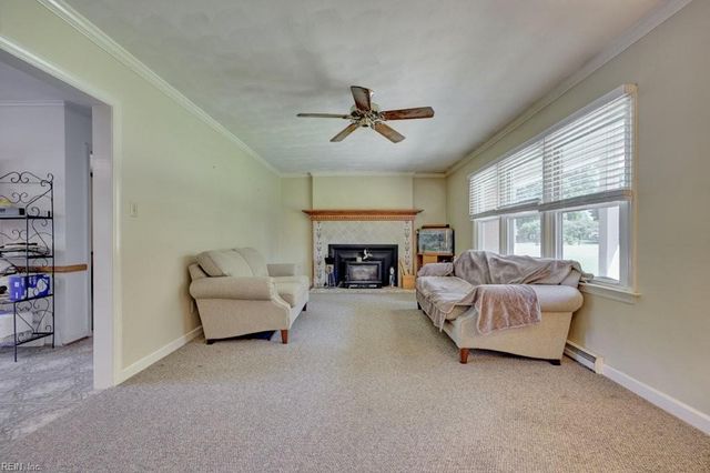 23020 Captain John RD, Courtland, VA 23837