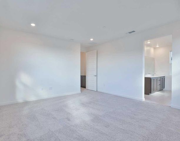 5712 Lake Club Drive, Fairfield, CA 94533