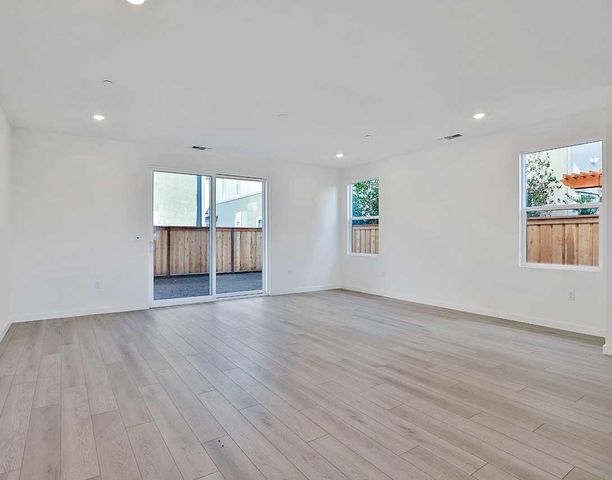 5712 Lake Club Drive, Fairfield, CA 94533