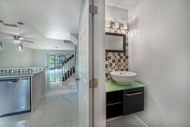 6397 Boca Circle, Boca Raton, FL 33433