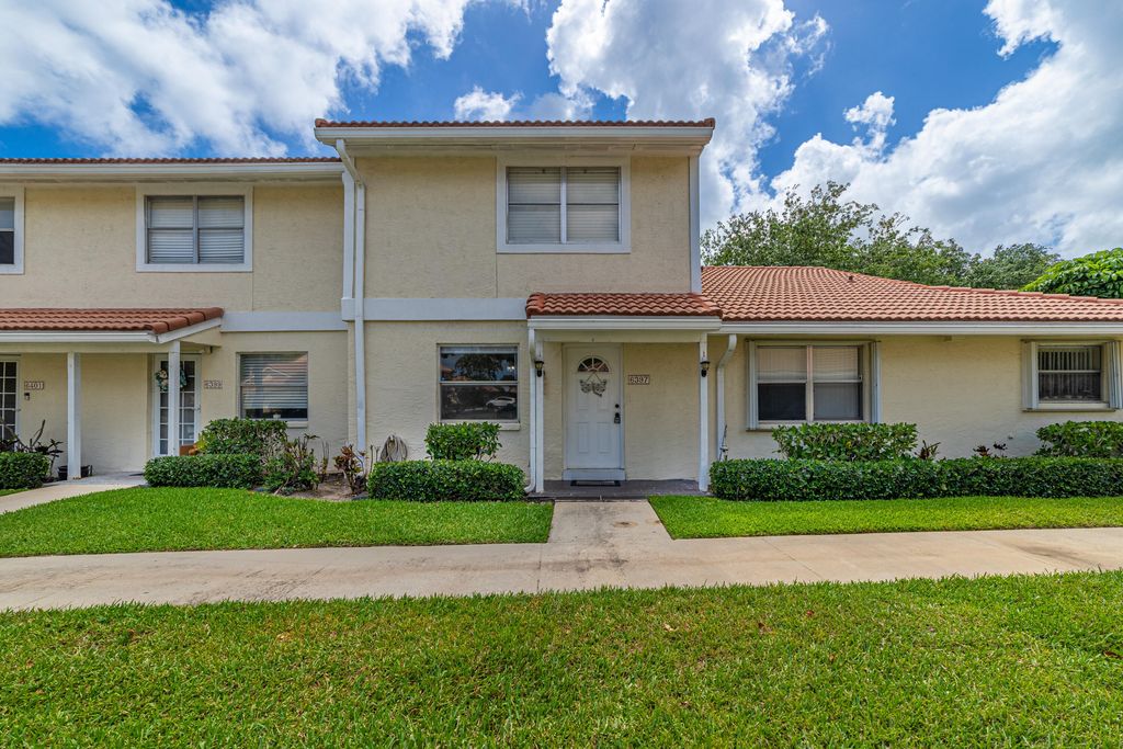 6397 Boca Circle, Boca Raton, FL 33433