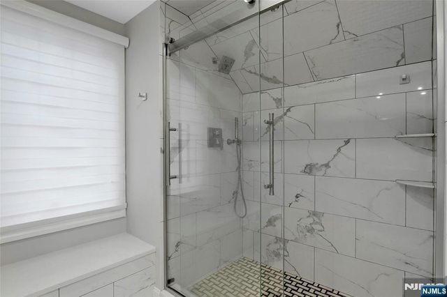 8 Edgewood Avenue, Wyckoff, NJ 07481