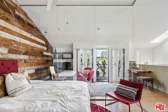 815 Hampton Drive 2, Venice, CA 90291