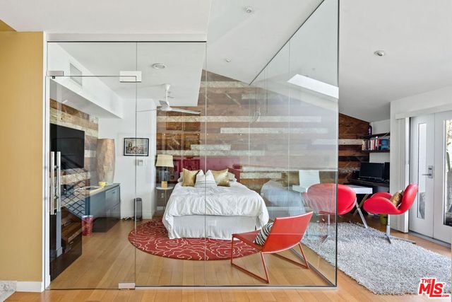815 Hampton Drive 2, Venice, CA 90291