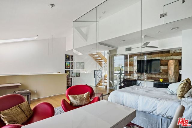 815 Hampton Drive 2, Venice, CA 90291