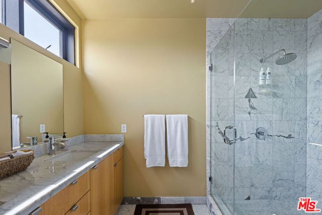 815 Hampton Drive 2, Venice, CA 90291