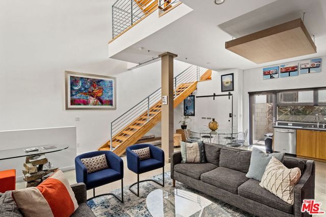 815 Hampton Drive 2, Venice, CA 90291