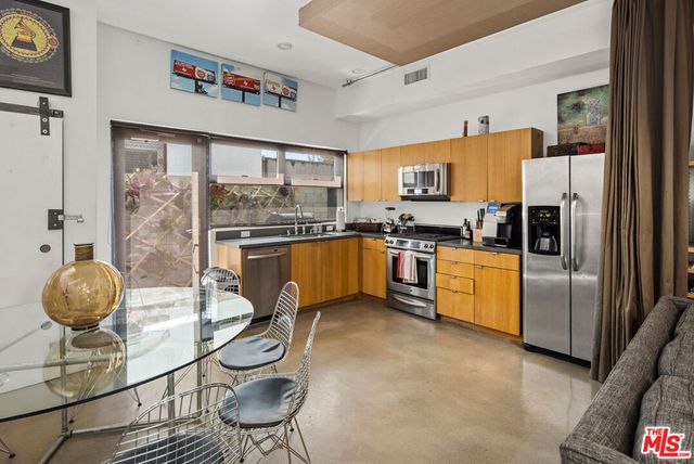 815 Hampton Drive 2, Venice, CA 90291