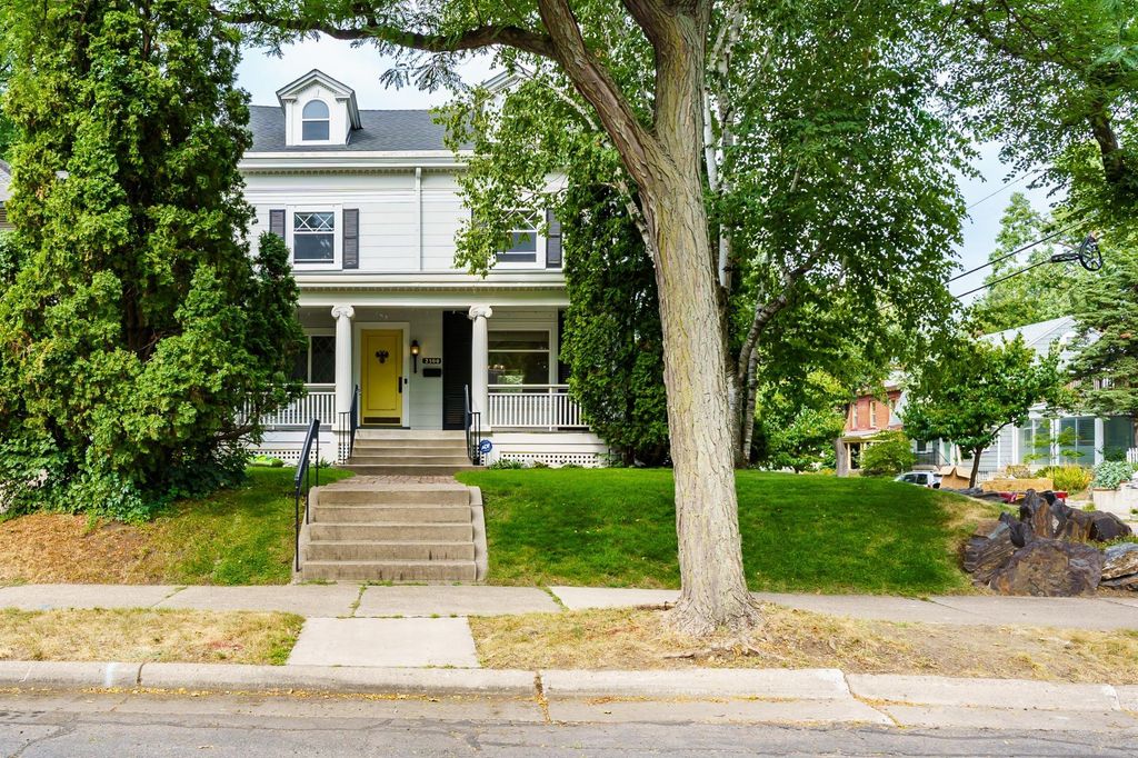2500 Humboldt Avenue S, Minneapolis, MN 55405 — exterior