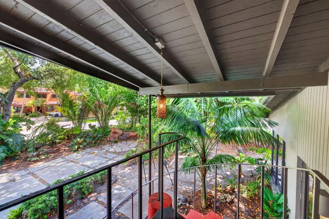 118 NE 16th Place, Fort Lauderdale, FL 33305