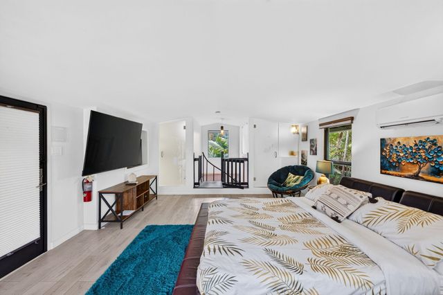 118 NE 16th Place, Fort Lauderdale, FL 33305