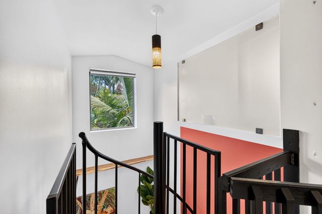 118 NE 16th Place, Fort Lauderdale, FL 33305