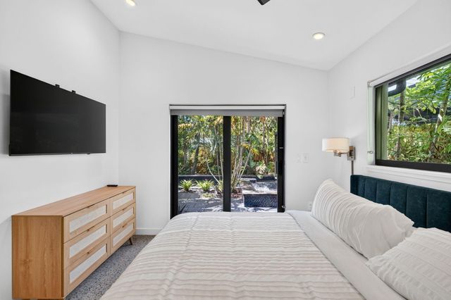 118 NE 16th Place, Fort Lauderdale, FL 33305