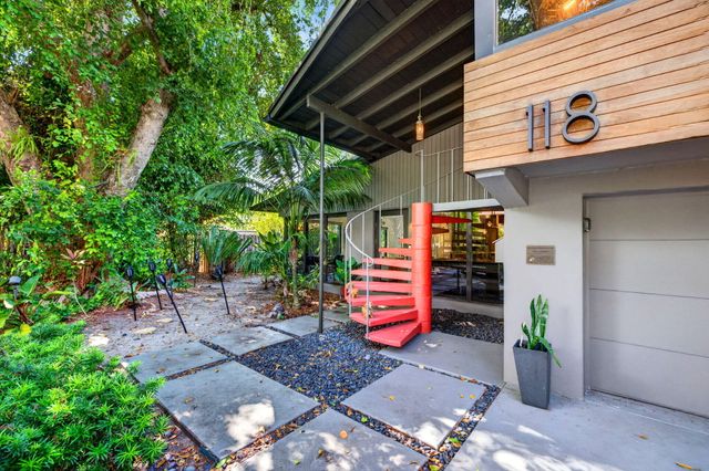 118 NE 16th Place, Fort Lauderdale, FL 33305
