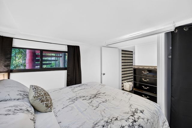 118 NE 16th Place, Fort Lauderdale, FL 33305
